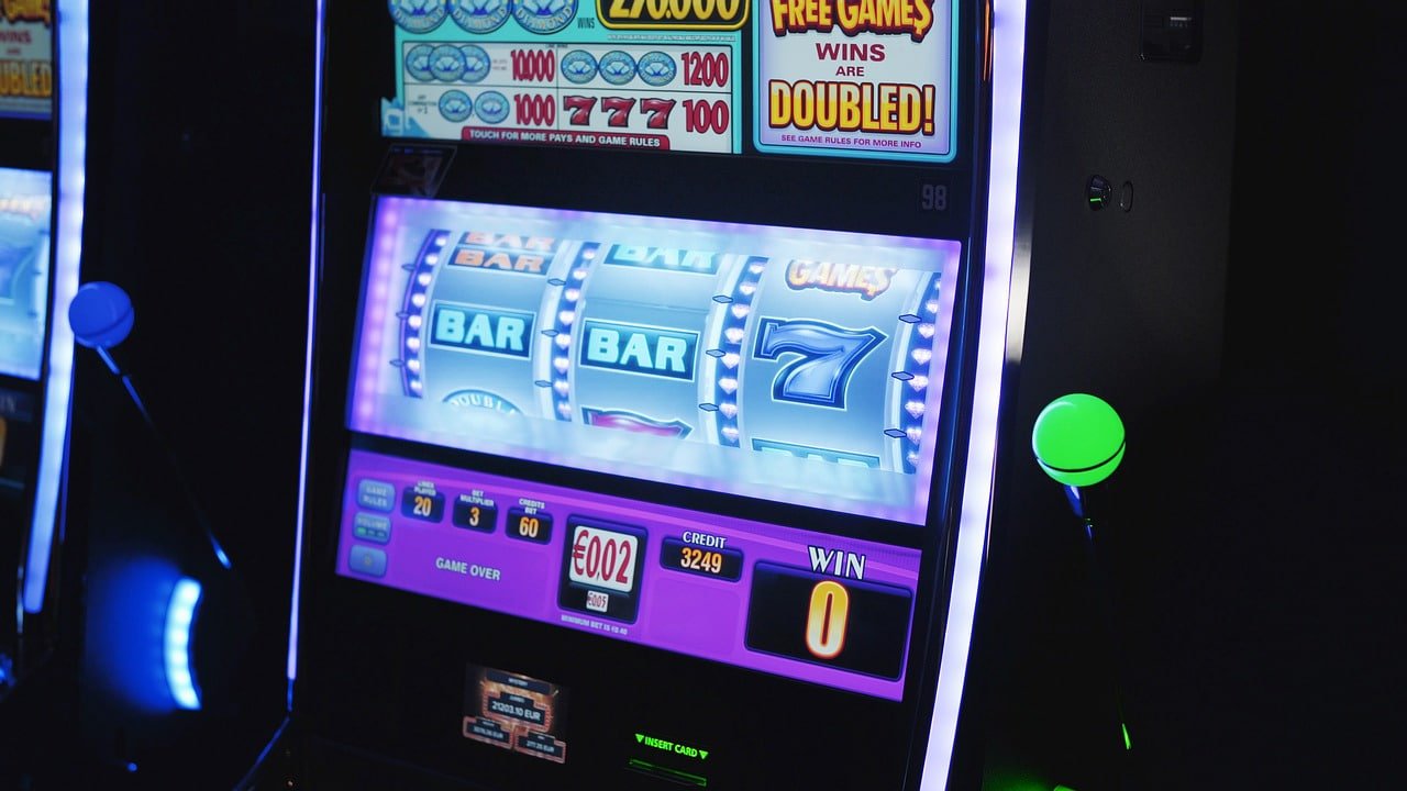 Step-by-step bet placement on 747 apk shown on a mobile screen